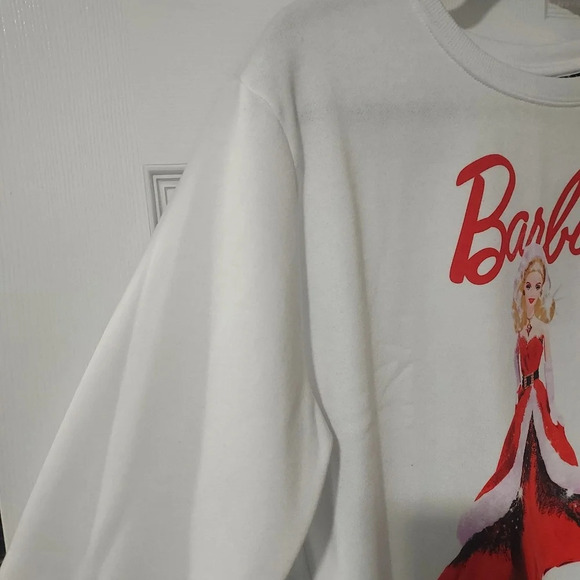 NWOT Barbie Holiday White and Red Long Sleeve Sweatshirt in Size L - Picture 3 of 8